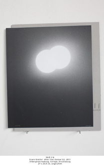 EK/P 218 Erwin Kneihsl  ohne Titel (Sonne 52), 2011 Silbergelatineabzug, Collage, Einzelabzug, 27 x 23,8 cm, ungerahmt 