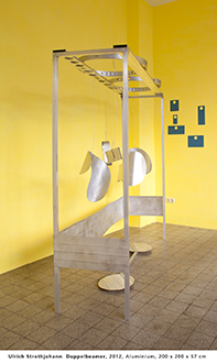 Ulrich Strothjohann  Garderobe, 2007, Metall, Holz, Plastik, 168 x 55 x 45 cm 